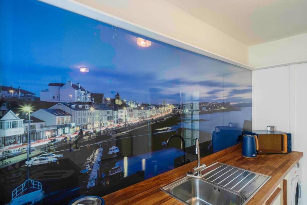 The Porthole Apartment Portstewart Exterior photo