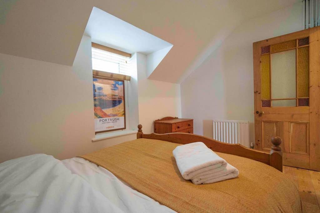The Porthole Apartment Portstewart Exterior photo