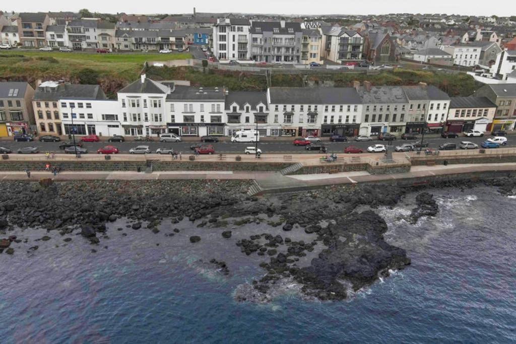 The Porthole Apartment Portstewart Exterior photo