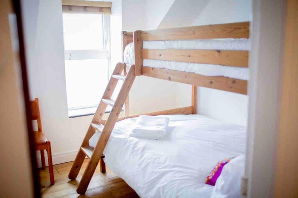 The Porthole Apartment Portstewart Exterior photo